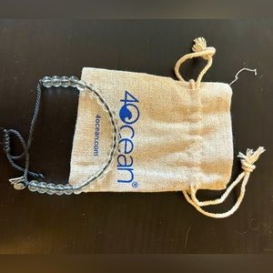 4Ocean Shark Beaded Bracelet (bag included) - never worn